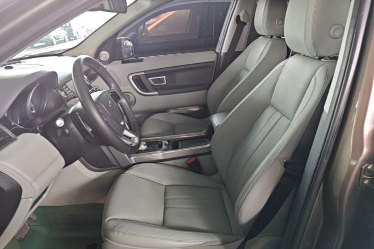 Used Land Rover Discovery Sport 2016 2.0T SE Left Front Seat