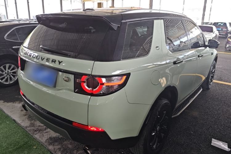Used Land Rover Discovery Sport 2016 2.0T SE Rear Right 45 Deg