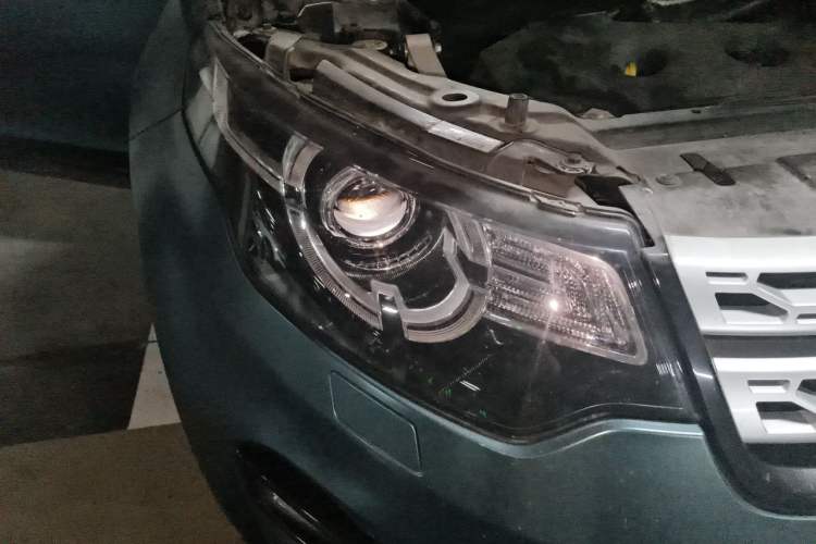 Used Land Rover Discovery Sport 2016 2.0T HSE Right Front Headlight