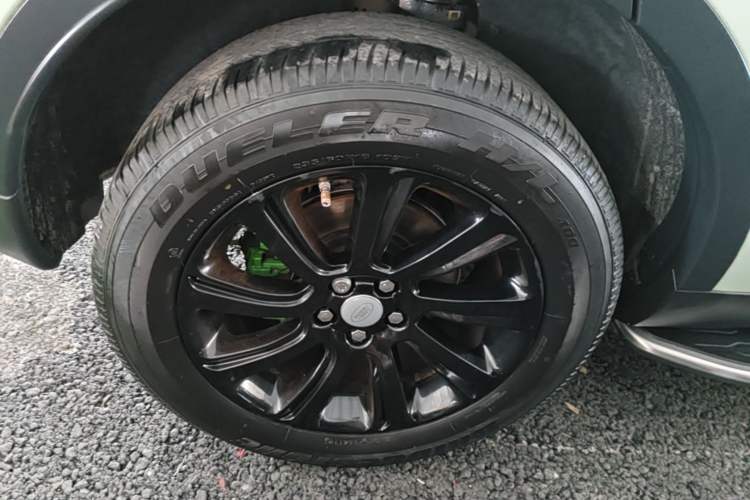 Used Land Rover Discovery Sport 2016 2.0T SE Right Rear Wheel Hub