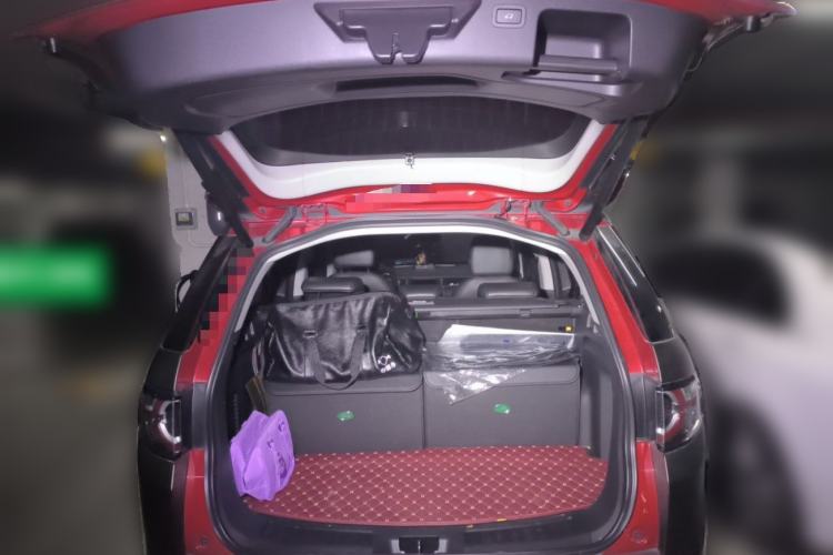 Used Land Rover Discovery Sport 2016 2.0T SE Trunk