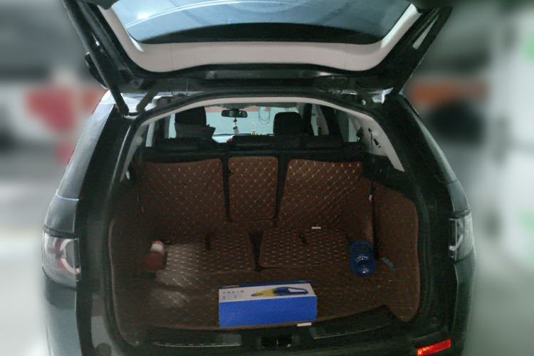 Used Land Rover Discovery Sport 2016 2.0T HSE Trunk