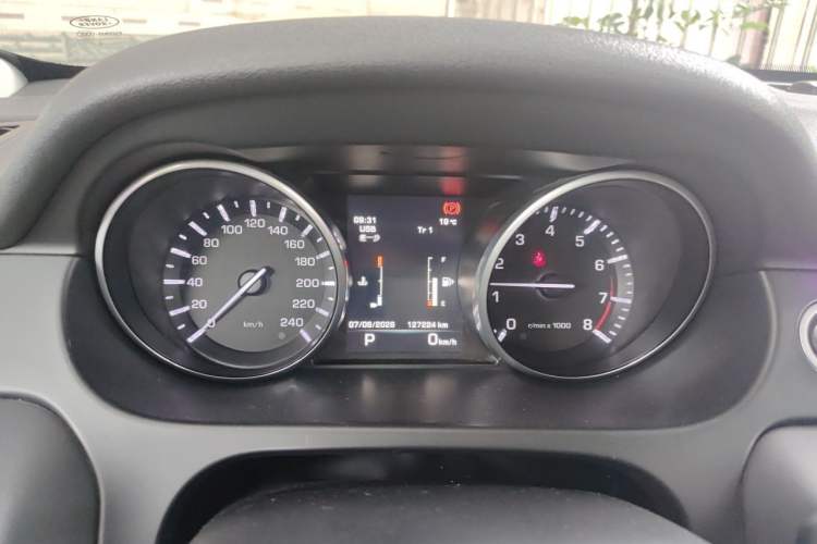 Used Land Rover Discovery Sport 2016 2.0T HSE Instrument Cluster