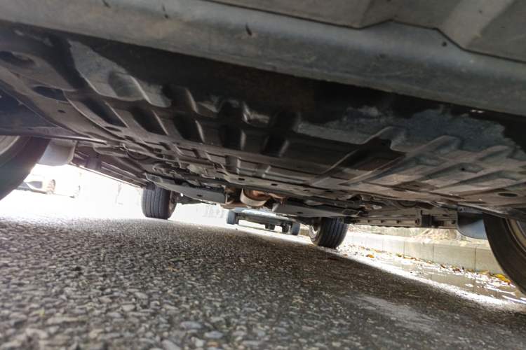 Used Land Rover Discovery Sport 2016 2.0T SE Chassis Front