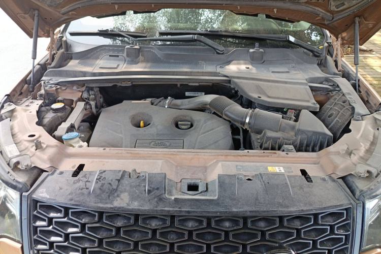 Used Land Rover Discovery Sport 2016 2.0T SE Engine Bay