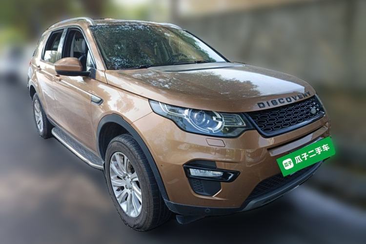 Used Land Rover Discovery Sport 2016 2.0T SE Front Right 45 Deg
