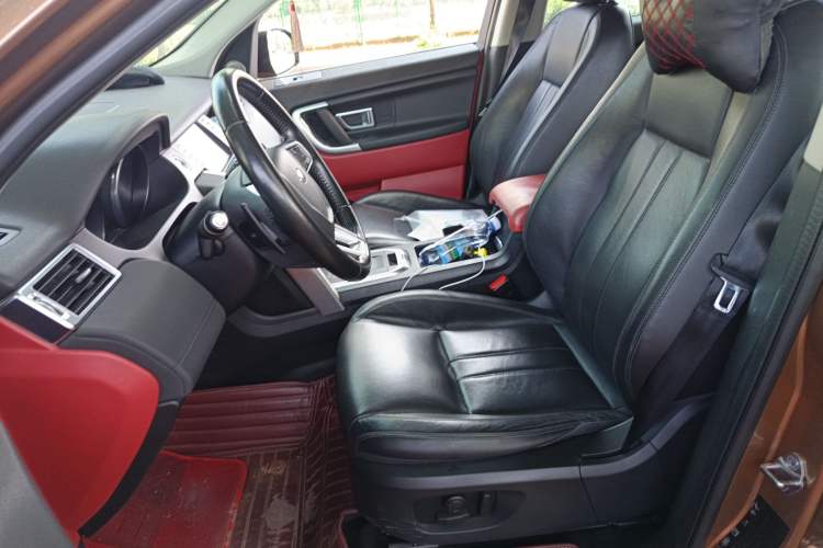 Used Land Rover Discovery Sport 2016 2.0T SE Left Front Seat