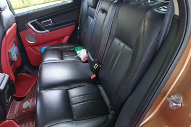 Used Land Rover Discovery Sport 2016 2.0T SE Left Rear Seat