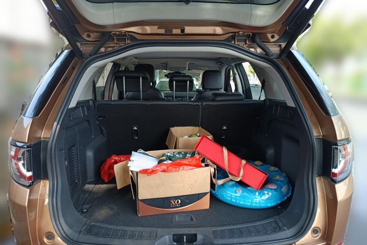 Used Land Rover Discovery Sport 2016 2.0T SE Trunk