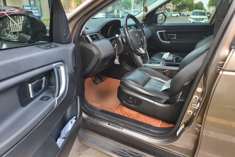 Used Land Rover Discovery Sport 2016 2.0T SE Driver Seat