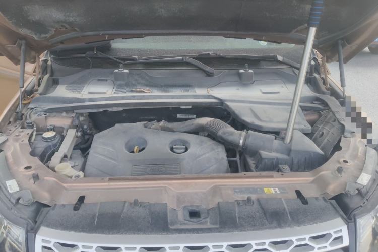 Used Land Rover Discovery Sport 2016 2.0T HSE Engine Bay