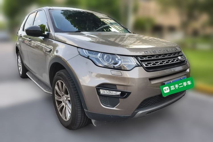 Used Land Rover Discovery Sport 2016 2.0T SE Front Right 45 Deg