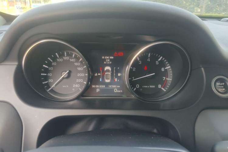 Used Land Rover Discovery Sport 2016 2.0T HSE Instrument Cluster