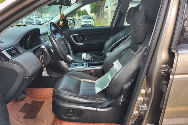 Used Land Rover Discovery Sport 2016 2.0T SE Left Front Seat