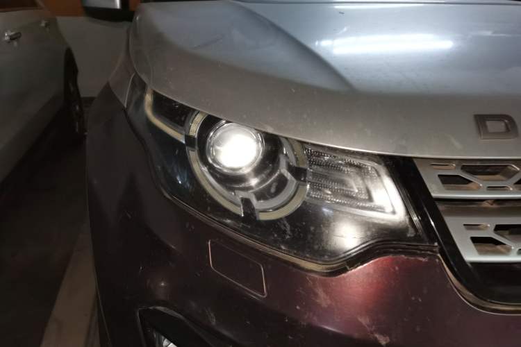 Used Land Rover Discovery Sport 2016 2.0T HSE Right Front Headlight