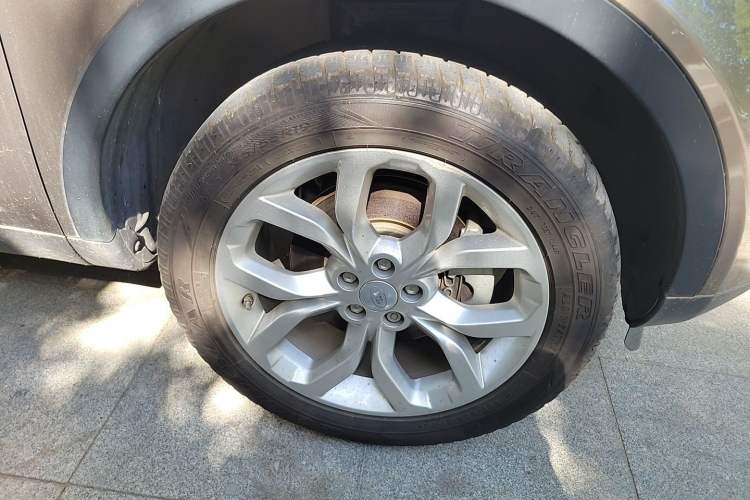 Used Land Rover Discovery Sport 2016 2.0T HSE Right Front Wheel Hub