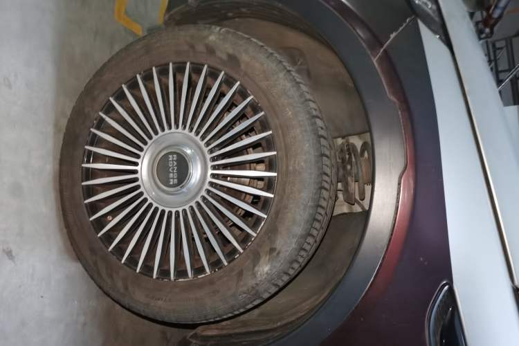 Used Land Rover Discovery Sport 2016 2.0T HSE Right Front Wheel Hub