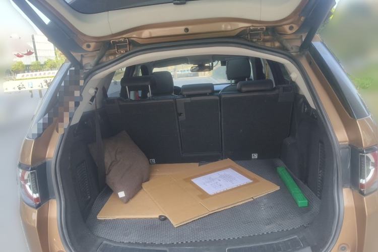 Used Land Rover Discovery Sport 2016 2.0T HSE Trunk