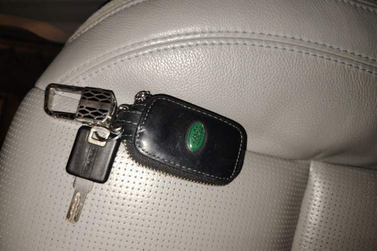 Used Land Rover Discovery Sport 2016 2.0T SE Vehicle Key