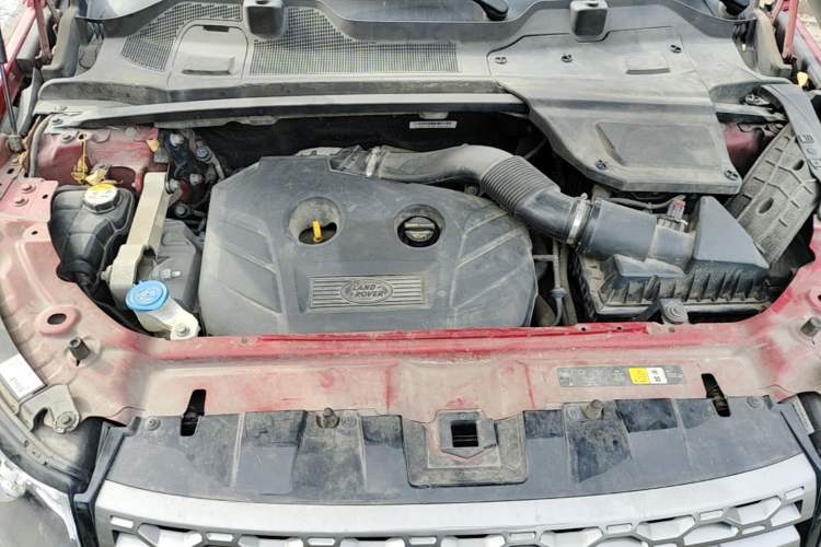 Used Land Rover Discovery Sport 2016 2.0T SE Engine Bay