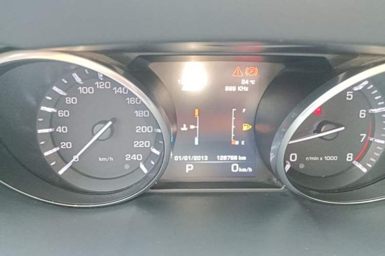 Used Land Rover Discovery Sport 2016 2.0T SE Instrument Cluster