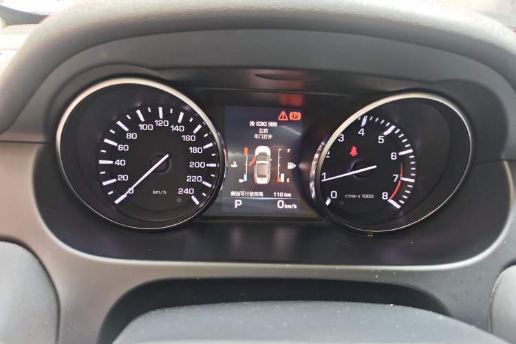 Used Land Rover Discovery Sport 2016 2.0T SE Instrument Cluster