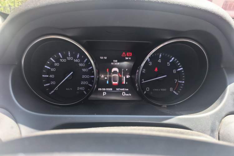 Used Land Rover Discovery Sport 2016 2.0T SE Instrument Cluster
