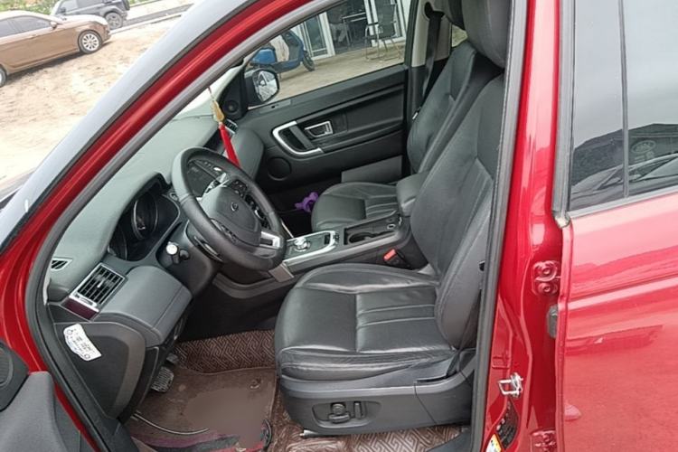 Used Land Rover Discovery Sport 2016 2.0T SE Left Front Seat