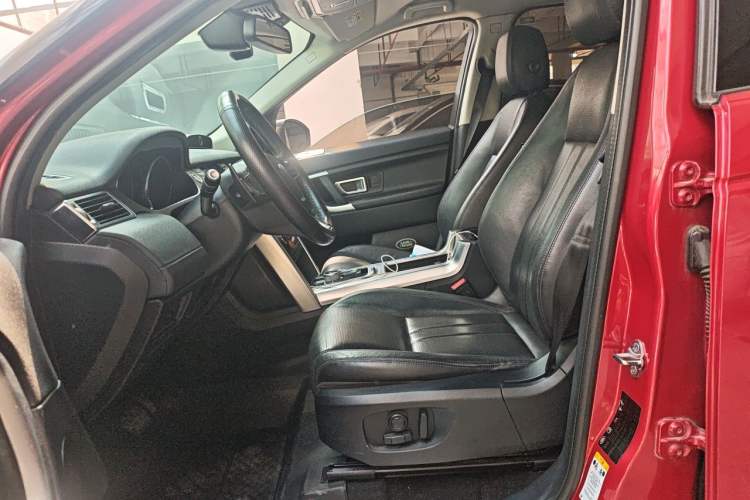 Used Land Rover Discovery Sport 2016 2.0T SE Left Front Seat