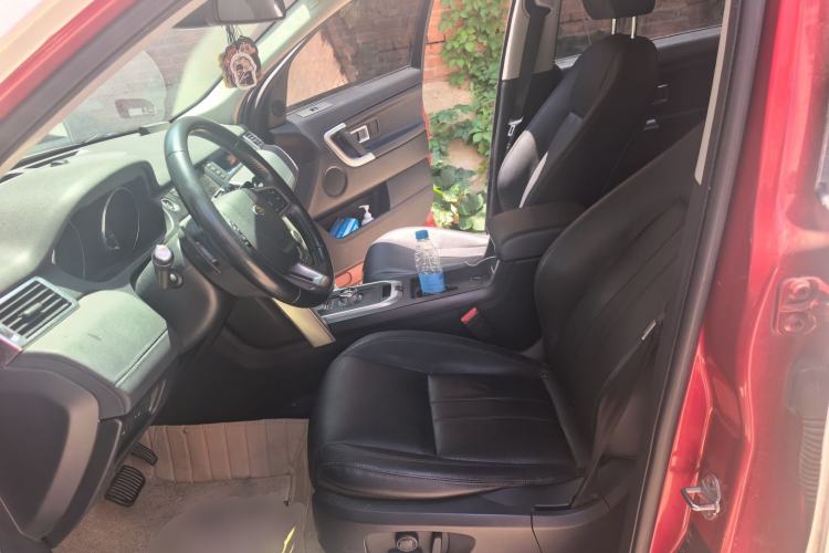 Used Land Rover Discovery Sport 2016 2.0T SE Left Front Seat