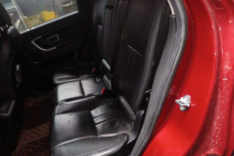 Used Land Rover Discovery Sport 2016 2.0T HSE Left Rear Seat