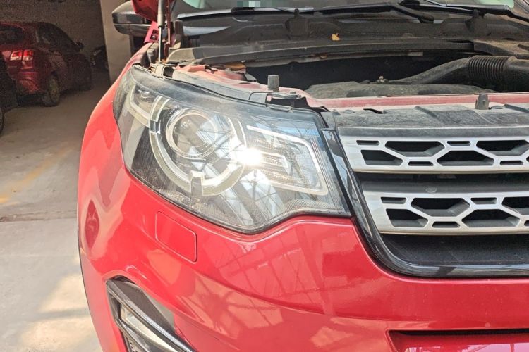 Used Land Rover Discovery Sport 2016 2.0T SE Right Front Headlight