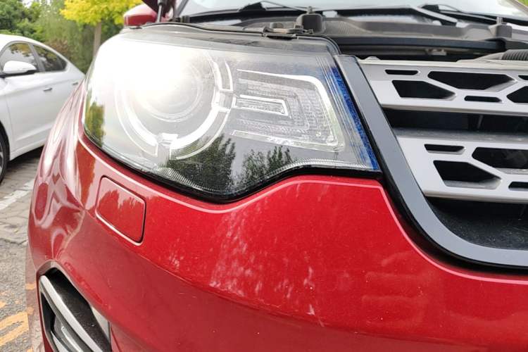 Used Land Rover Discovery Sport 2016 2.0T SE Right Front Headlight