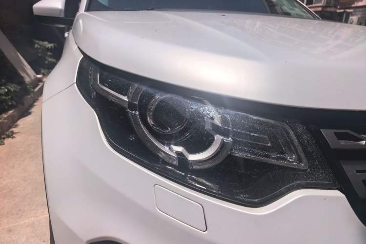 Used Land Rover Discovery Sport 2016 2.0T SE Right Front Headlight