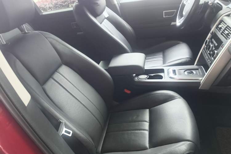 Used Land Rover Discovery Sport 2016 2.0T SE Right Front Seat