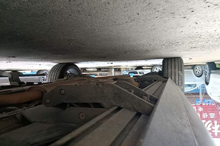 Used Land Rover Discovery Sport 2016 2.0T SE Right Side Sill