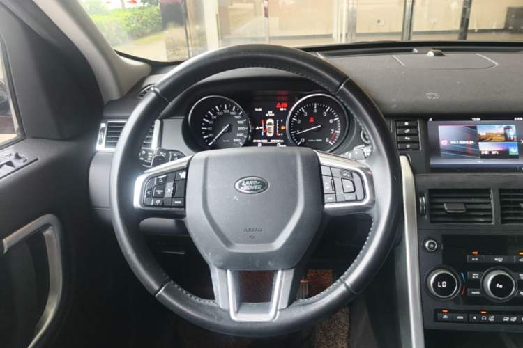 Used Land Rover Discovery Sport 2016 2.0T SE Steering Wheel