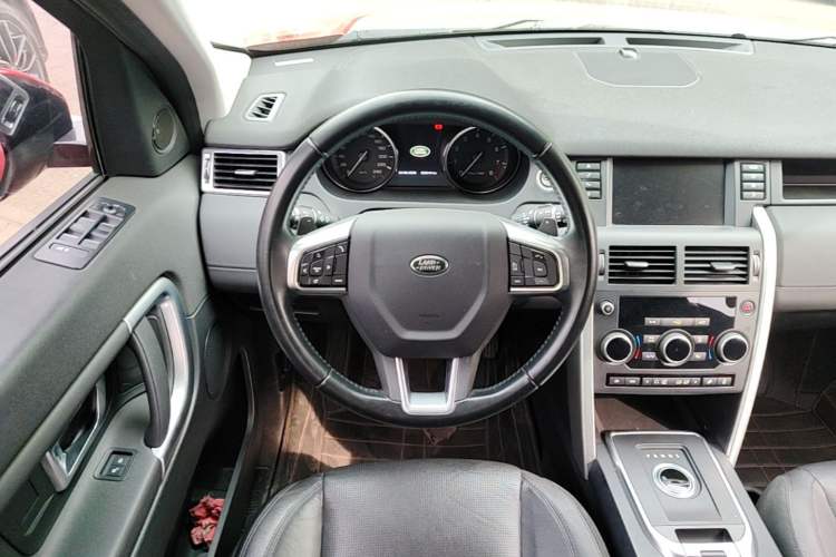 Used Land Rover Discovery Sport 2016 2.0T SE Steering Wheel