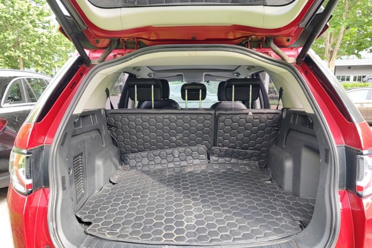 Used Land Rover Discovery Sport 2016 2.0T SE Trunk