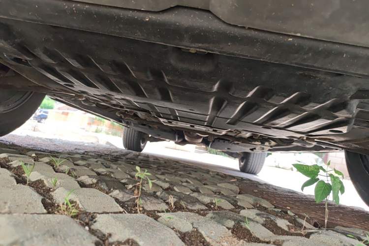 Used Land Rover Discovery Sport 2016 2.0T SE Chassis Front