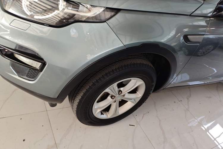 Used Land Rover Discovery Sport 2016 2.0T S Left Front Wheel Hub