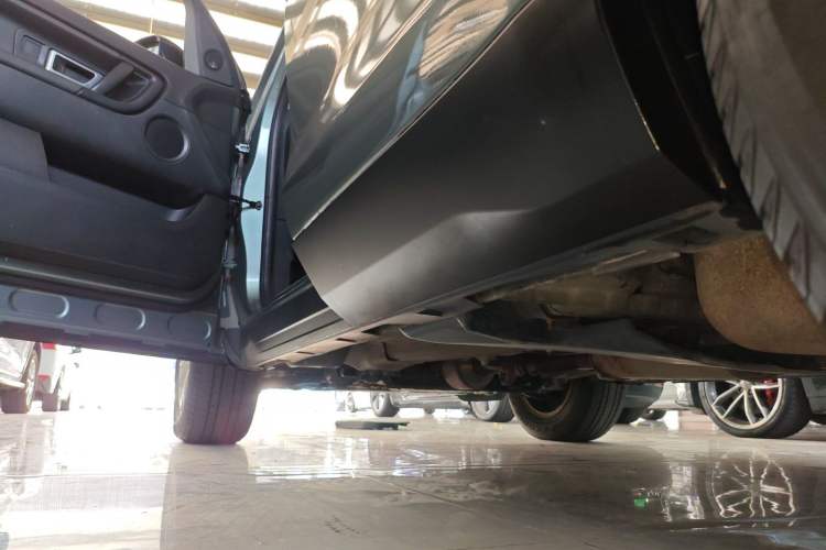 Used Land Rover Discovery Sport 2016 2.0T S Left Side Sill