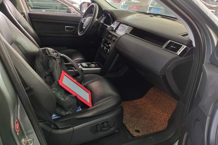 Used Land Rover Discovery Sport 2016 2.0T S Right Front Seat