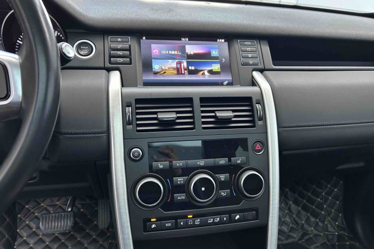 Used Land Rover Discovery Sport 2016 2.0T HSE Audio And AC Panel