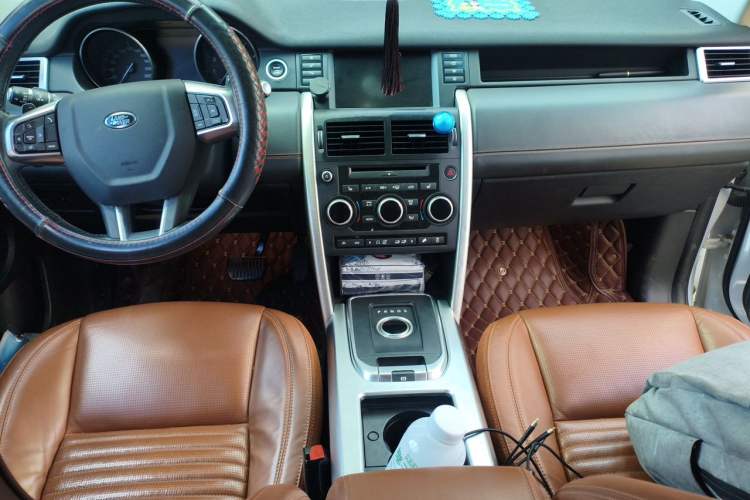 Used Land Rover Discovery Sport 2016 2.0T HSE LUXURY Audio And AC Panel