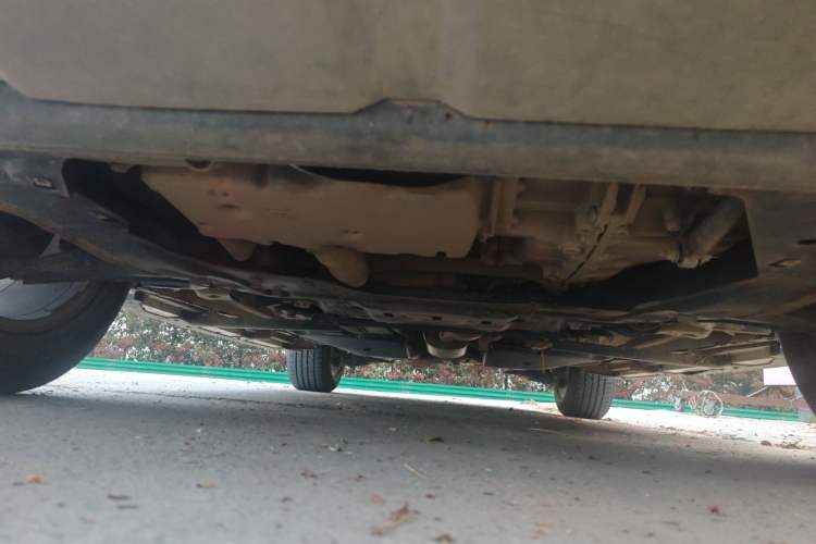 Used Land Rover Discovery Sport 2016 2.0T SE Chassis Front