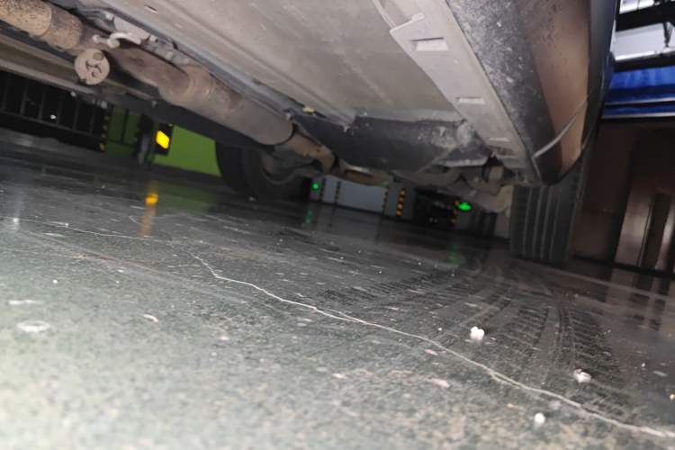 Used Land Rover Discovery Sport 2016 2.0T SE Chassis Front Left