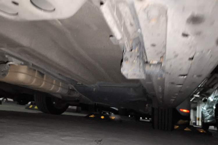 Used Land Rover Discovery Sport 2016 2.0T HSE Chassis Front Left