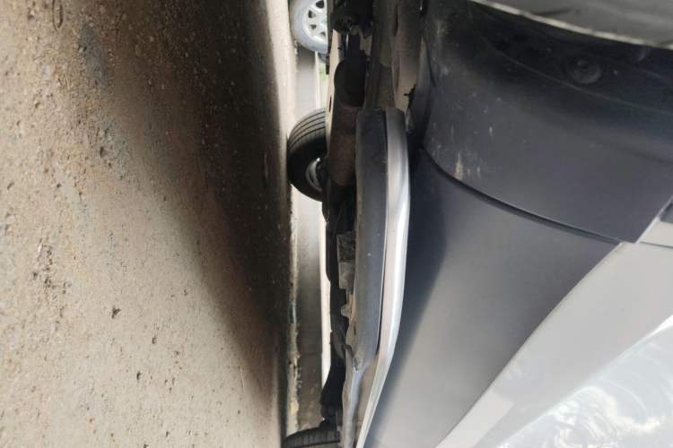 Used Land Rover Discovery Sport 2016 2.0T SE Chassis Front Left