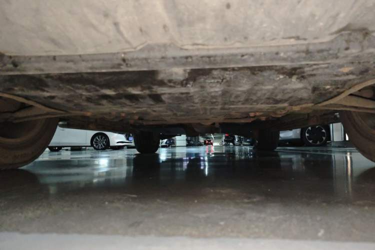 Used Land Rover Discovery Sport 2016 2.0T SE Chassis Front